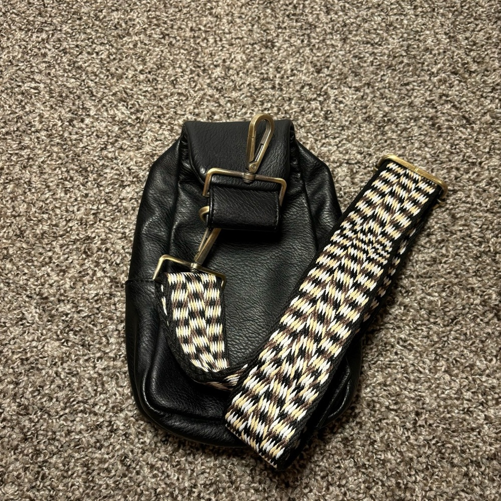 Urban Originals Anthropologie Liberty Crossbody Fanny Pack Leather Bag Black - Picture 3 of 6